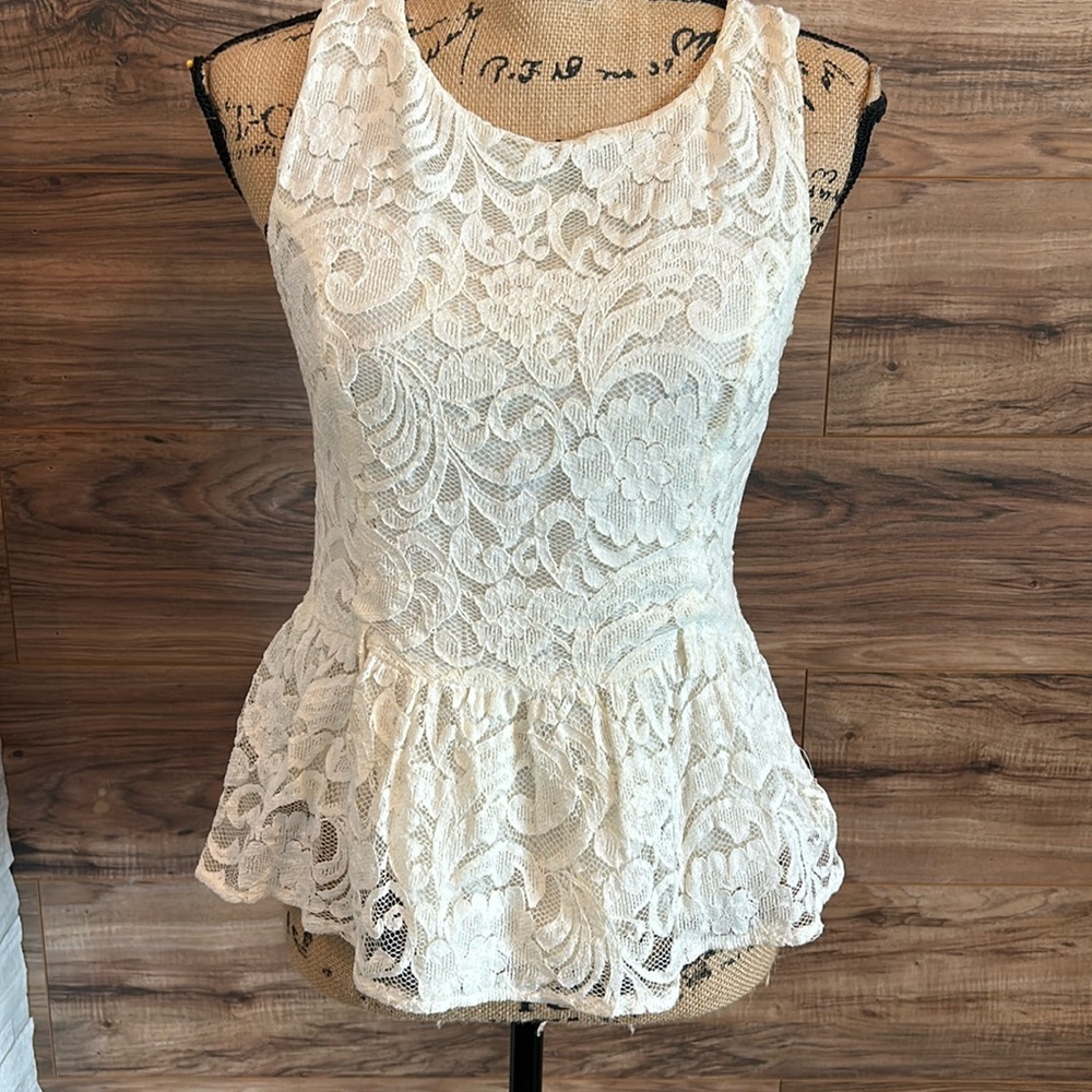 Monteau cream peplum lace top